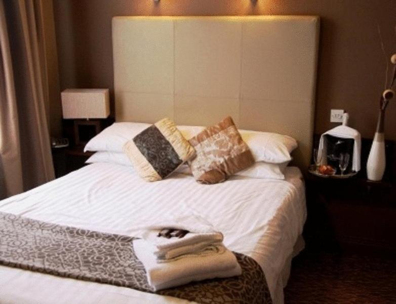 The White House Hotel تيلفورد الغرفة الصورة